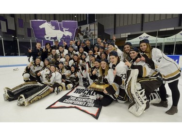 Manitoba Bisons  celebrate after winning the Women's Hockey National Championship 2-0 over Western at Western University's Thompson Arena on Sunday March 18, 2018. MORRIS LAMONT/THE LONDON FREE PRESS /POSTMEDIA NETWORK