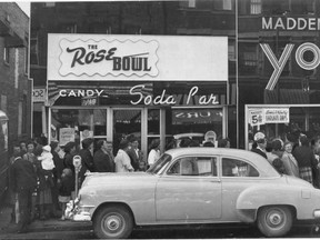 Madden's Youth Centre on Dundas Street located beside the Rose Bowl Restaurant, 1956. (London Free Press files)