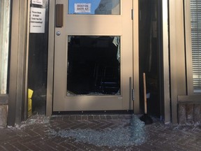 London police were called to a break-in at the London Relief Centre on Richmond Street Sunday morning. (DALE CARRUTHERS / THE LONDON FREE PRESS)