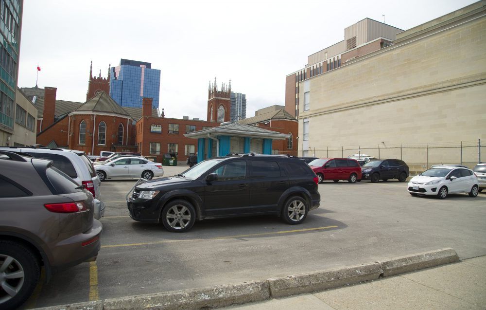 City Mulls Higher Standards For Downtown Parking Lots Toronto Sun 