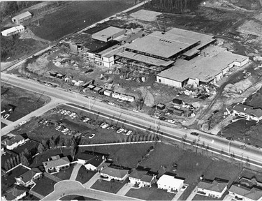 Work is progressing on Montcalm Secondary School at Highbury and Jensen streets, this aerial view looks northeast showing a section of Ridgeview Heights, 1968. (London Free Press files)