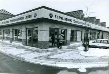 St. Willibrord Community Credit Union on Southdale Road, 1991. (London Free Press files)