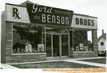 Gord Benson Drug Store at 1857 Dundas Street, 1952. (London Free Press files)