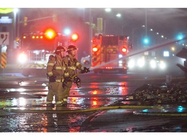 Firefighters work on the fire that destroyed the former Hooks Restaurant in London, Ont. on Wednesday May 30, 2018. Derek Ruttan/The London Free Press/Postmedia Network