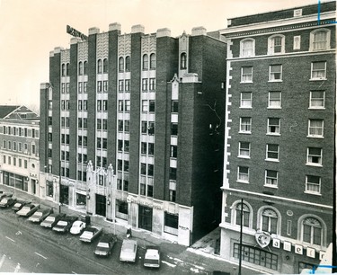 A developer plans an 18-storey office building on the site of the Northern Life Assurance of Canada building (centre) on Dundas Street, east of Hotel London, 1972. (London Free Press files)