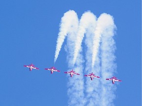 The Snowbirds, the Canadian Armed Forces award-winning precision flying team, perform  Sunday during the 2018 Great Lakes International Airshow in St. Thomas. Derek Ruttan/The London Free Press