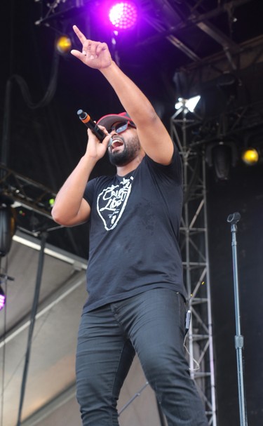 Saskatchewan-born Jojo Mason performing on the first day of the 2018 Trackside Music Festival. (SHANNON COULTER, The London Free Press)