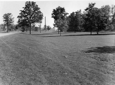 Greenway Park, motorists will be able to drive thru from Beaconsfield Avenue to Wonderland Sideroad, the park is developed to an area just opposite Woodland Cemetery, 1968. (London Free Press files)