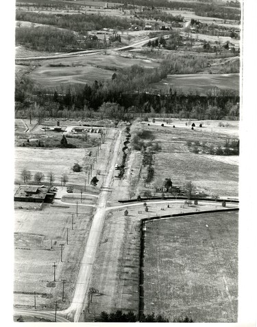 Oxford West end, looking west from Sanitorium Road, 1973. (London Free Press files)