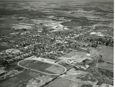 Aerial of Parkhill, 1976. (London Free Press files)