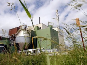 A bio-chemical demonstration plant originally planned for Sarnia is now set to be built in Thurso, Quebec where Fortress Global Enterprises operates a pulp mill it purchased after the previous owner, Fraser Papers, sought bankruptcy protection. The pulp mill is shown in a 2009 file photo. (File photo/Postmedia Network)