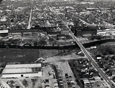 Adelaide Street looking north, showing General Steel Wares, middle right, 1970. (London Free Press files)