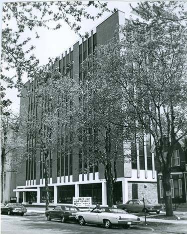 International Business Machines (IBM) at 195 Dufferin Street, 1971. (London Free Press files)