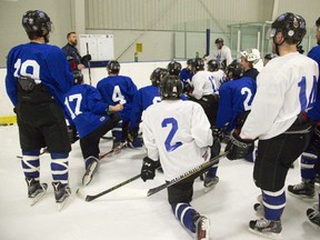 London Nationals head coach Pat Powers lays out the drills at practice. (File photo)