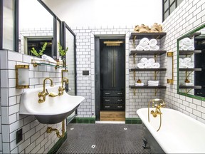 A home featured in the new Netflix series Stay Here, hosted by real estate expert Peter Lorimer and designer Genevieve Gorder, has a bathroom travellers would be immediately drawn to when searching for a place. (Netflix)