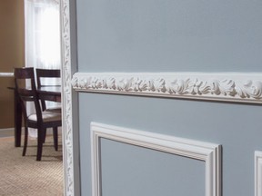 install-decorative-moulding-hero