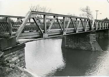 White's Bridge on Hamilton Road, 1972.  (London Free Press files)