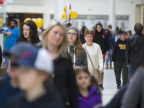 Shoppers converged on White Oaks Mall on Boxing Day in London, Ont.  Photograph taken on Wednesday December 26, 2018.  Mike Hensen/The London Free Press/Postmedia Network