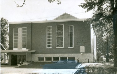 B'Nai Moses Ben Judah Synagogue sold to Roman Catholic Diocese, 1965. (London Free Press files)