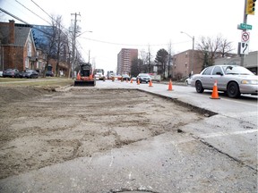 Westbound traffic on Oxford Street was reduced to one lane between Richmond Street and Talbot Street as a broken water main was being repaired in London, Ont. on Tuesday January 8, 2019. (Derek Ruttan/The London Free Press)