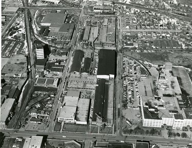 Aerial of Kelvinator plant to the left of McCormick Blvd. From left is the Emoc plant, coca Cola plant to right of Nightingale Ave. and McCormick's Biscuit plant on the right, 1969. (London Free Press files)