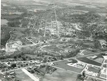 Aerial of Tillsonburg, 1976. (London Free Press files)