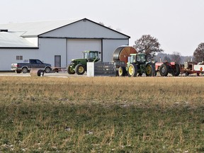 Normally there is a blanket of snow on farmer's fields, protecting crops such as cereal rye and winter wheat from big swings in temperatures. Environment Canada says we will eventually get snow, just not in the short term. Photographed on Thursday January 10, 2019 near Brantford, Ontario. (Brian Thompson/Postmedia Network)