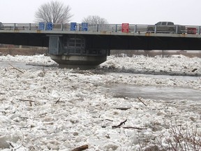 An ice jam at the Prairie Siding Bridge west of Chatham, Ont. has caused the Thames River to be clogged with ice for several kilometers on Thursday Feb. 7, 2019. Ellwood Shreve/Postmedia Network