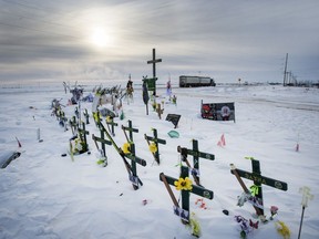 A memorial marks the 2018 crash in which 16 people died and 13 were injured when a truck crashed into the Humboldt Broncos hockey team bus near Tisdale, Sask. (Ryan Remiorz/The Canadian Press)