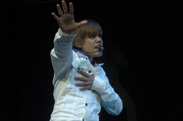 Justin Bieber performs at John Labatt Centre in August 2010. (Sue Reeve/Free Press)