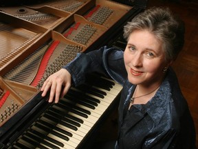 Classical pianist and Juno Award winner Janina Fialkowska will perform Mozart's Concerto K 491 in C minor at two concerts Friday and Saturday at First-Saint Andrews Church.