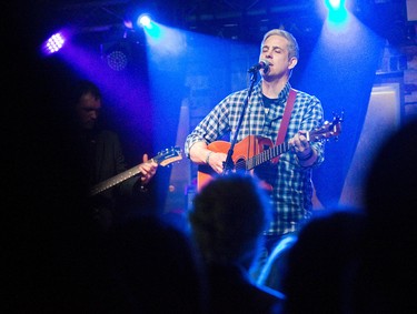 Former New York Islander Brad Dalgarno performs Mrs. Robinson during the Juno Cup Jam at Rum Runners  in London, Ont. on Thursday March 14, 2019. Derek Ruttan/The London Free Press/Postmedia Network