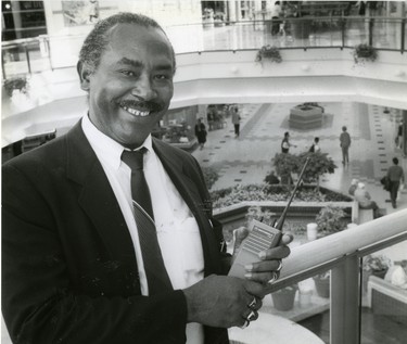 Cliff Farquharson, security guard at Westmount Shopping Centre, 1989. (London Free Press files)