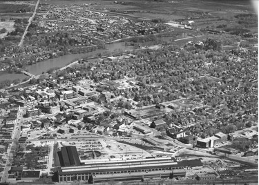 Aerial of Stratford, 1971. (London Free Press files)
