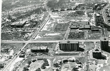 Westmount subdivision, Saunders S.S. under constructin on the left, plaza on the right, 1971. (London Free Press files)