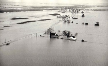 Flood in Dover 1965