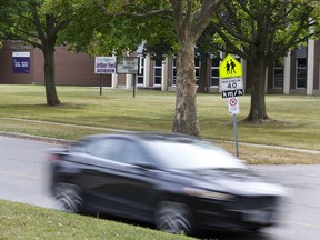 The speed limit on Viscount Road near Arthur Ford Public School is 40 kilometres per hour. (Free Press file photo)