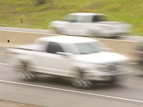 Traffic on Highway 401 in London (MIKE HENSEN, The London Free Press)