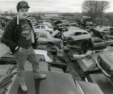 John Brotz, owner of Poverty Motors Auto Wrecking on Scanlan Street, 1991. (London Free Press files)