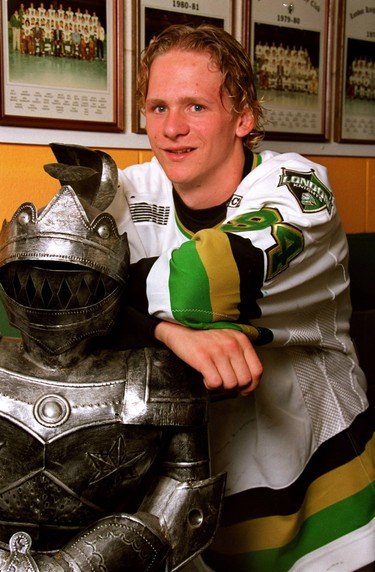 ***From Ottawa*** ***From London*** SPT &#013;Corey, Perry for Knights poster, shot in Knights dressing room a the JLC Sept. 23/04.  &#013;DAVE CHIDLEY The London Free Press   &#013; LDN20040923_DC_perry,corey3 Processed: Thursday, October 21, 2004 8:31:18 PM&#013;archive ottawa sun appeared May 20 2005 in sports Original Filename was Corey_Perry Processed: Friday, May 20, 2005 11:10:28 AM