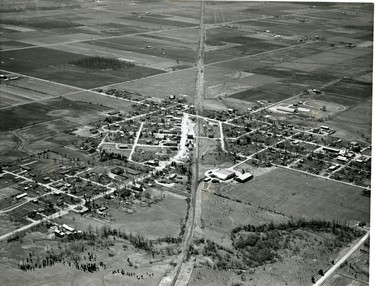 Aerial of Thedford, 1976. (London Free Press files)