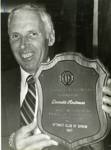 Police Superintendent Don Andrews was honored with the Optimist Law Enforcement Award as London's 15 Optimist Clubs observe Respect for the Law Week, 1987. (London Free Press files)