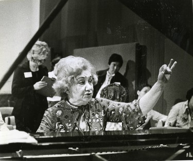 Juliiard teacher and concert pianist Adele Marcus, teaches a Summermusic '79 master class at UWO, 1979. (London Free Press files)