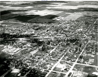 Aerial of Forest, 1976.  (London Free Press files)