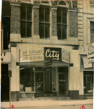 City Dry Cleaners & Shoe Repair at 102 Dundas Street, 1963. (London Free Press files)
