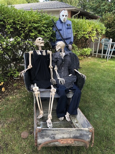 This house on Cranbrook Drive is definitely ready for Halloween. (Photo by Robin Harvey)