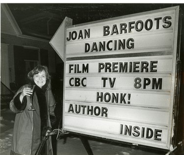 Joan Barfoot, London author, celebrates TV premier of her book Dancing, 1987. (London Free Press files)