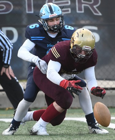 London's A.B. Lucas Vikings in OFSSA Western Bowl action with the Huron Heights Warriors on Thursday, Nov. 28, 2019 at Ron Joyce Stadium at McMaster University in Hamilton. Huron Heights won the game 41-19. (Cathie Coward/Hamilton Spectator)