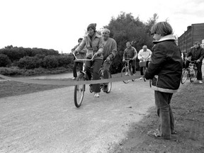 London Mayor Jane Bigelow ceremonially opens a new bike path in London on Sept. 13, 1975. (photo courtesy of The London Free Press collection of Photographic Negatives, Western Archives, Western University)