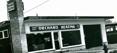 Orchard Heating, 1960. (London Free Press files)